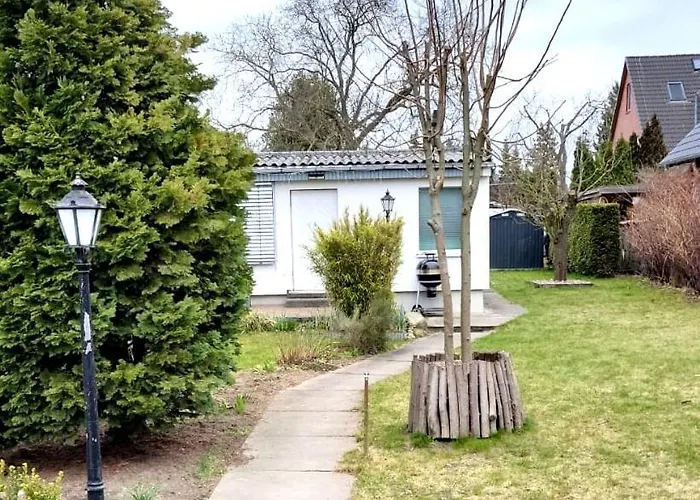 Monteur-haus Pflaumenblüte Pankow, Buchholz, Weißensee Apartment