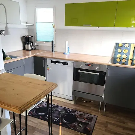 Monteur-haus Pflaumenbluete Pankow, Buchholz, Weissensee Βερολίνο